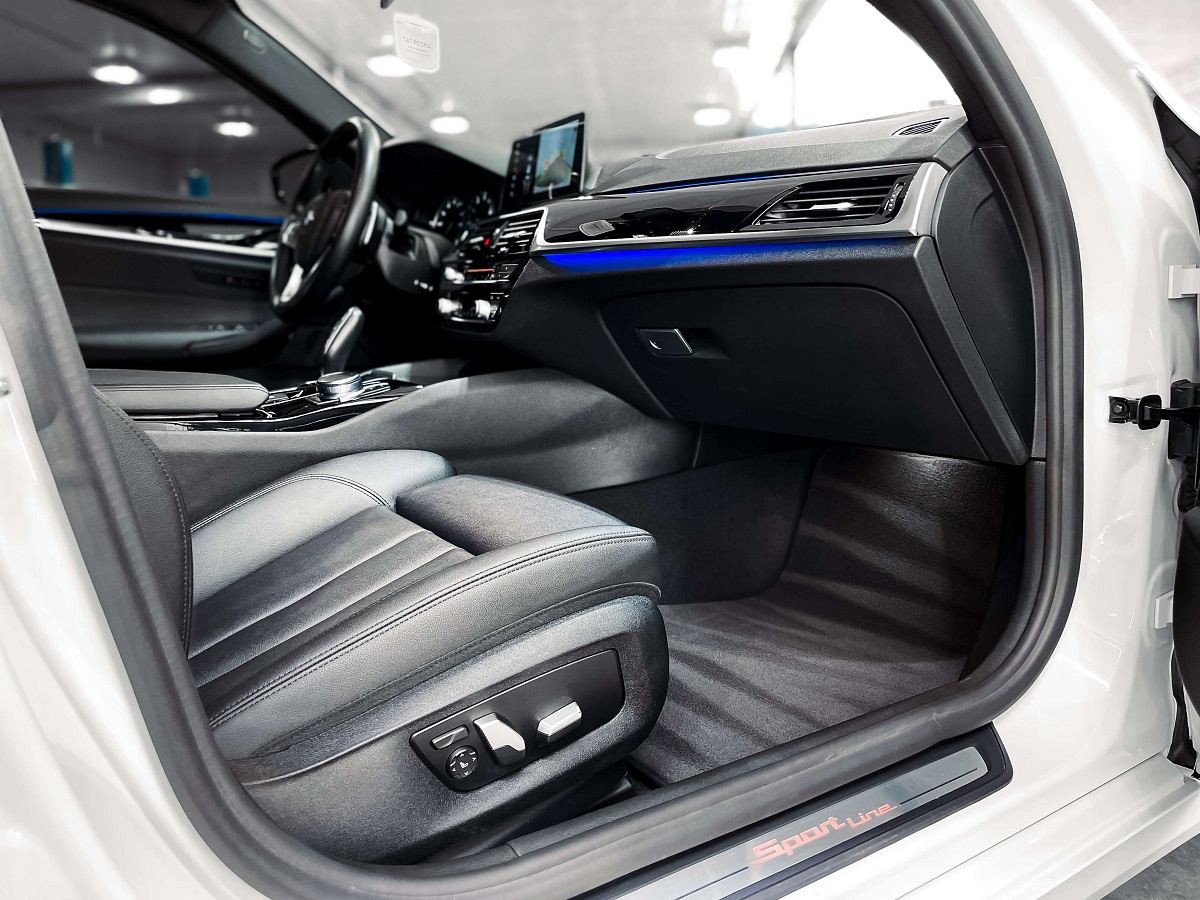 car-interior-cleaning